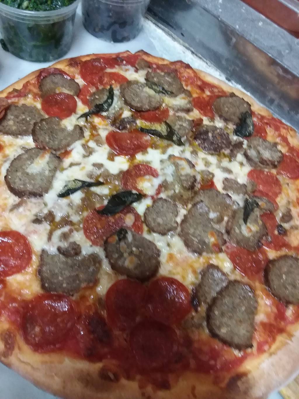 Johns Of Arthur Ave | restaurant | 19 W Main St, Middletown, NY 10940, USA | 8454674712 OR +1 845-467-4712