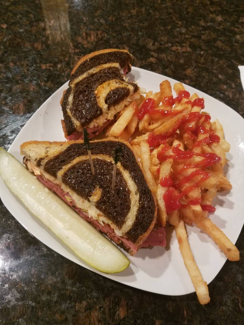 Rossys | restaurant | 1446 Flowing Springs Rd, Charles Town, WV 25414, USA | 6812524125 OR +1 681-252-4125