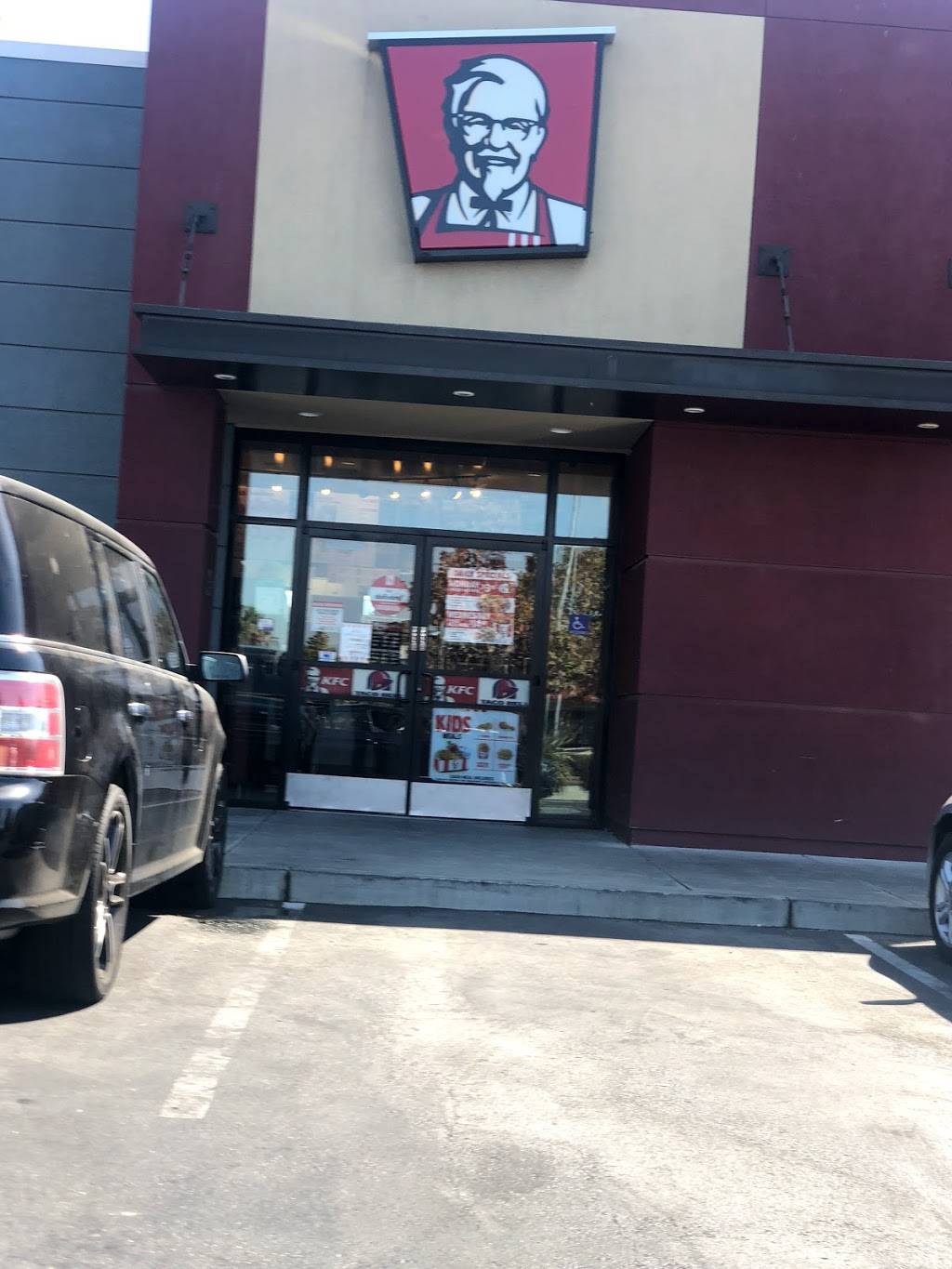 KFC | restaurant | 31077 Mission Blvd, Hayward, CA 94544, USA | 5104891166 OR +1 510-489-1166