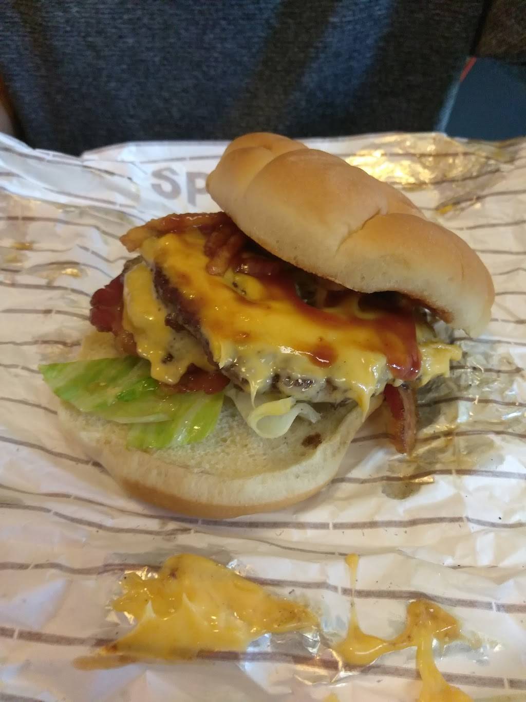 Long John Silvers | restaurant | 2440 Commercial Way, Spring Hill, FL 34606, USA | 3526884428 OR +1 352-688-4428