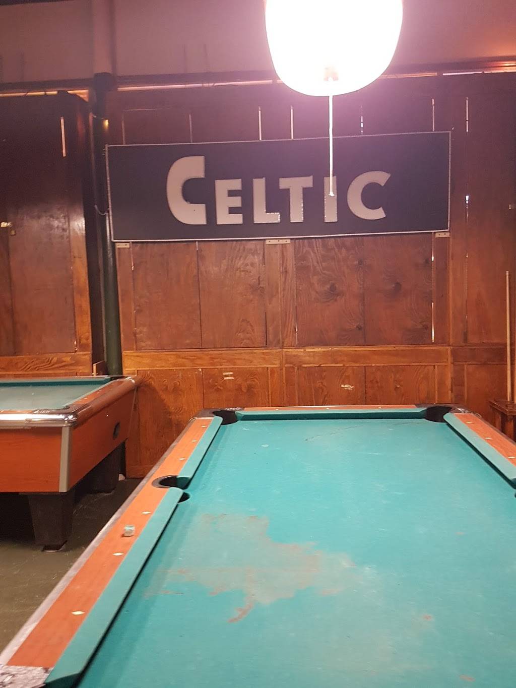 Lucky Leprechaun Irish Pub | restaurant | 7032 International Dr, Orlando, FL 32819, USA | 4073527031 OR +1 407-352-7031