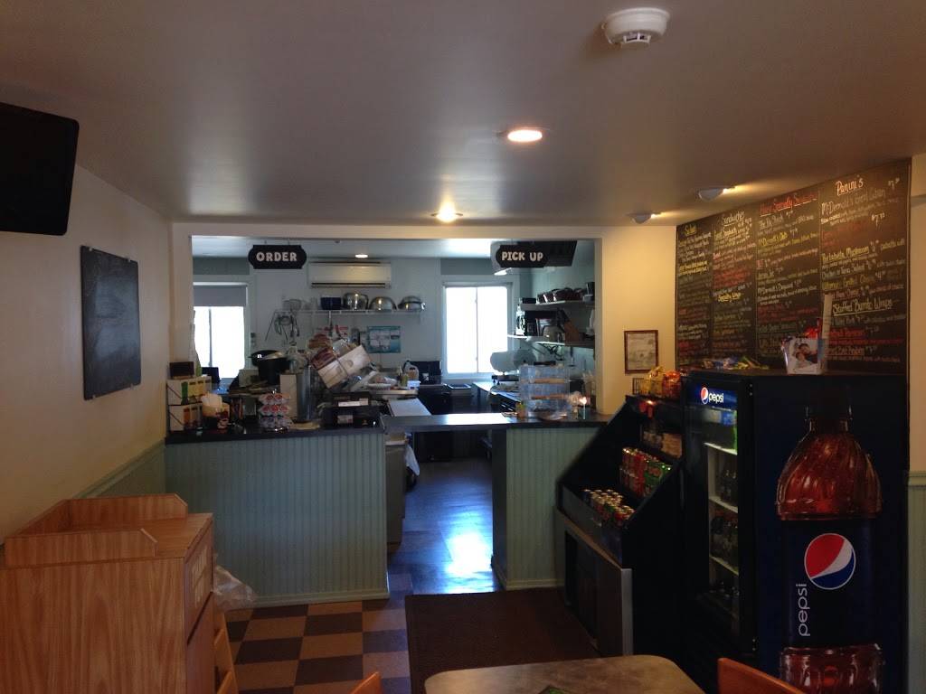 McDermotts Midtown Deli | restaurant | 10412 US-11, Adams, NY 13605, USA | 3152323333 OR +1 315-232-3333