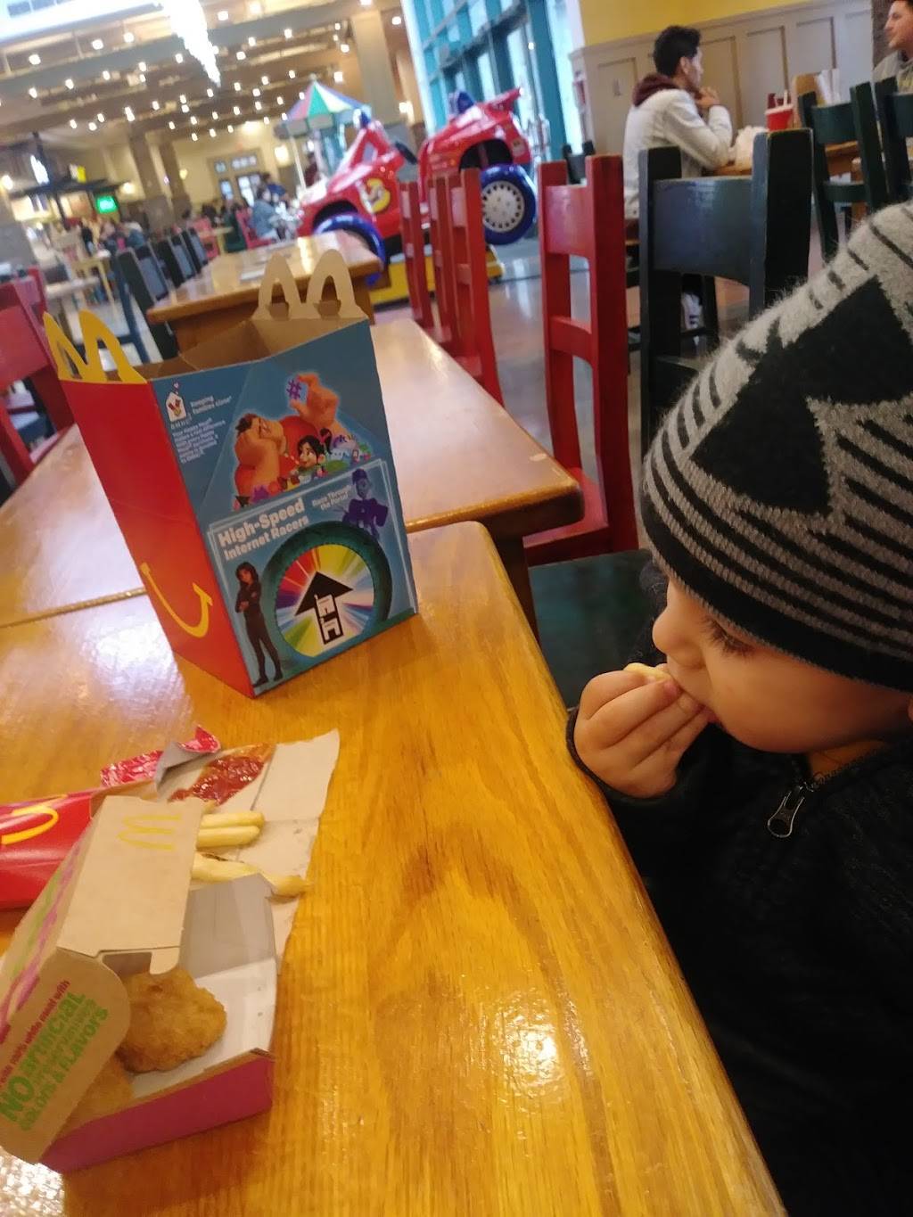 McDonalds | restaurant | 1330 Northridge Shoppung Center, Salinas, CA 93906, USA | 8314434905 OR +1 831-443-4905