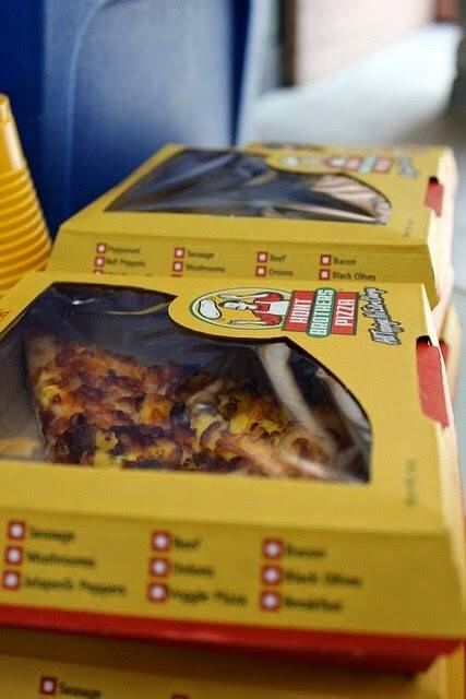 Hunt Brothers Pizza & Deli Express | meal takeaway | 8001 John Ralston Rd, Houston, TX 77044, USA | 2814587617 OR +1 281-458-7617