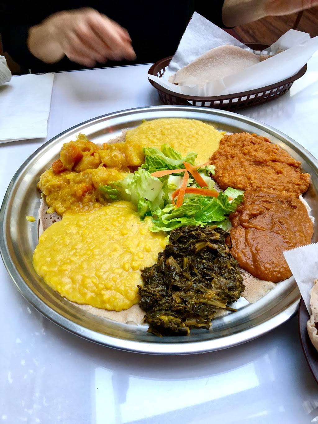 New Eritrea Restaurant | restaurant | 907 Irving St, San Francisco, CA 94122, USA | 4156811288 OR +1 415-681-1288