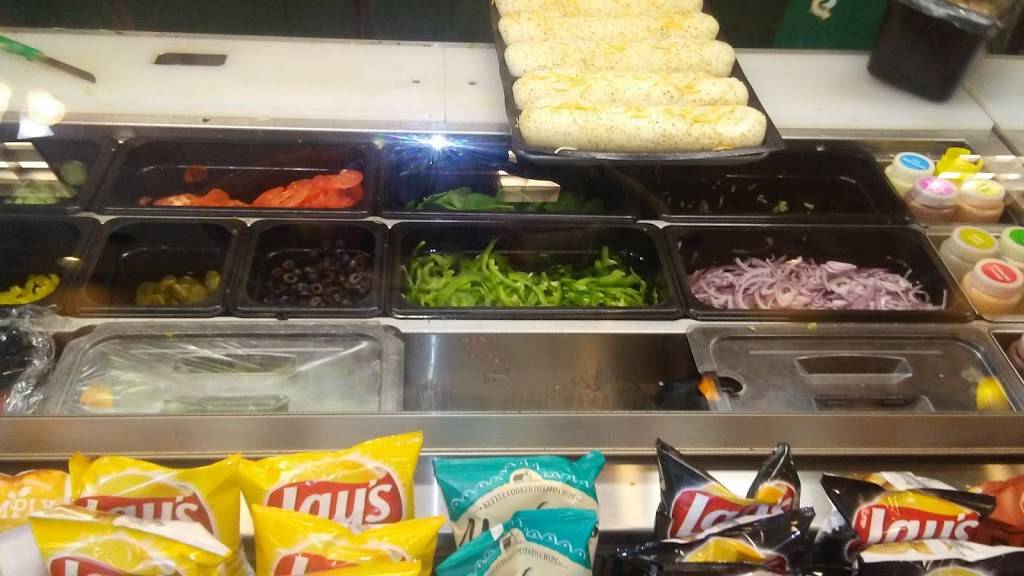 Subway | restaurant | 1076 S Main St, Red Bluff, CA 96080, USA | 5305289600 OR +1 530-528-9600