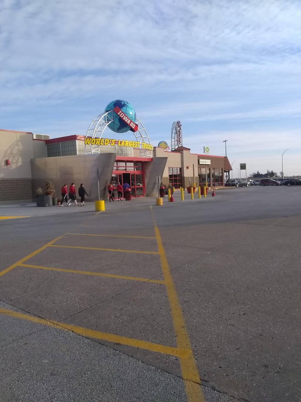 Pilot Travel Center | restaurant | 3500 N Plainview Rd, Walcott, IA 52773, USA | 5632844100 OR +1 563-284-4100