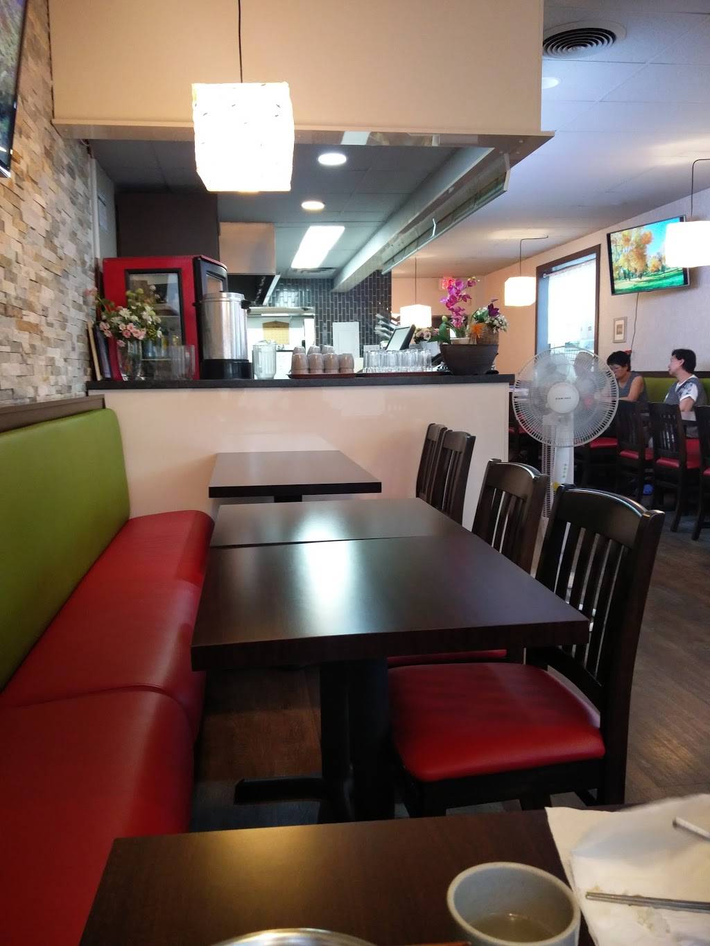 Wow Korean Restaurant | restaurant | 55 Dundas St E, Mississauga, ON L5A 1W1, Canada | 9058962315 OR +1 905-896-2315
