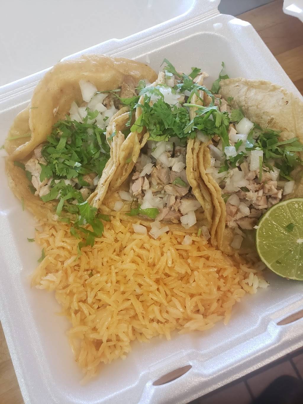 Amigos street tacos | restaurant | 5823 17 Mile Rd, Sterling Heights, MI 48310, USA | 3134299090 OR +1 313-429-9090