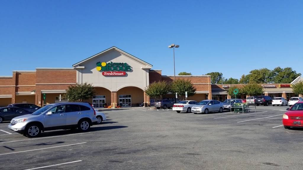 Lowes Foods of Mebane | bakery | 1020 Mebane Oaks Rd, Mebane, NC 27302, USA | 9195630503 OR +1 919-563-0503