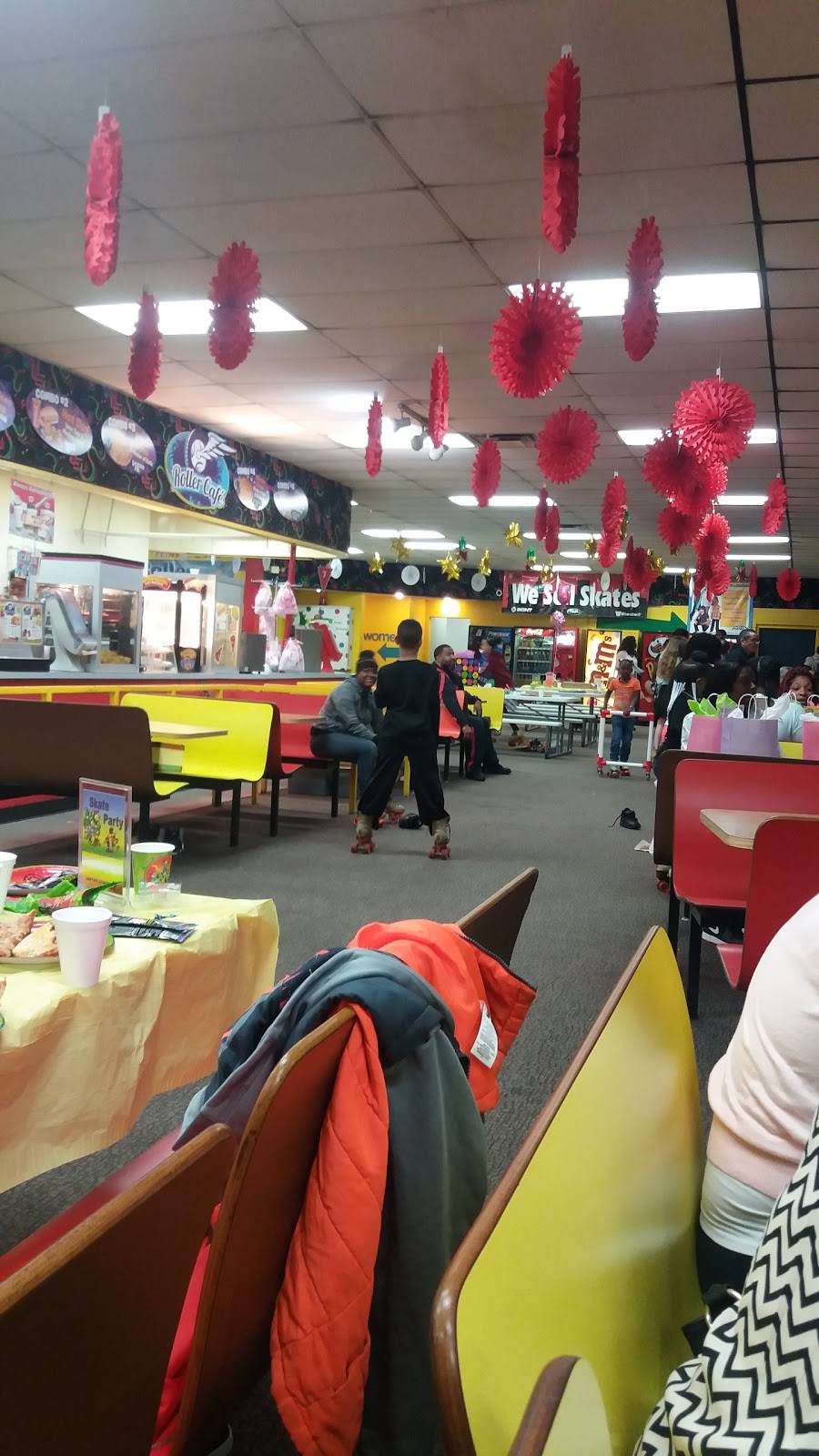 United Skates of America | restaurant | 3362 Refugee Rd, Columbus, OH 43232, USA | 6142397202 OR +1 614-239-7202