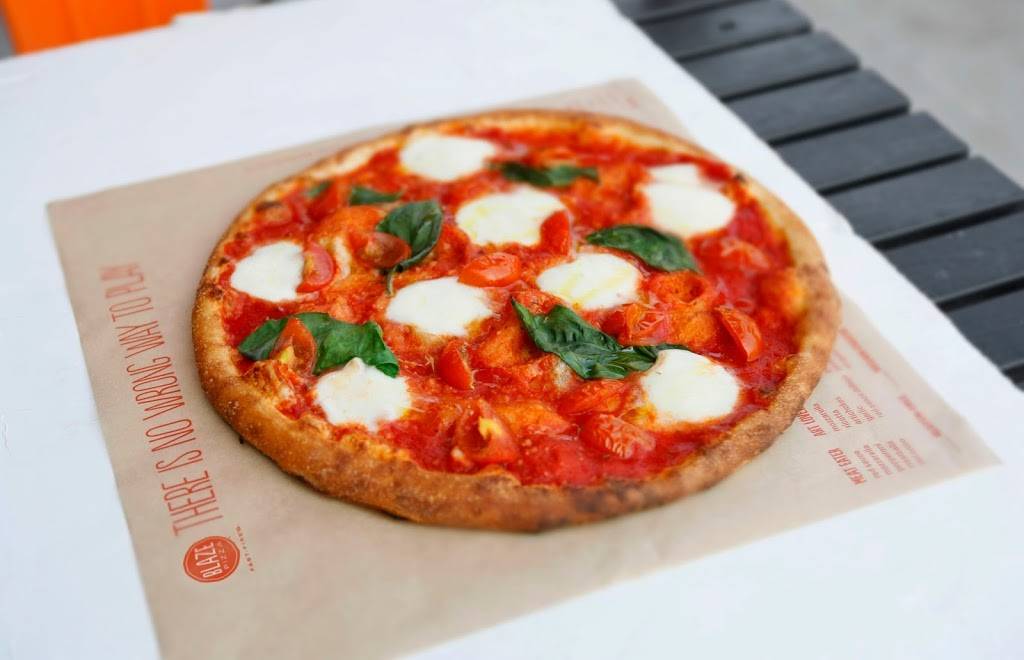 Blaze Pizza | meal takeaway | 2625 Pacific Coast Hwy, Torrance, CA 90505, USA | 3109972771 OR +1 310-997-2771
