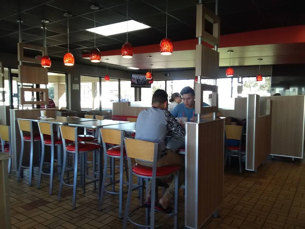 Burger King | restaurant | 7900 Blanding Blvd, Jacksonville, FL 32244, USA | 9047774818 OR +1 904-777-4818