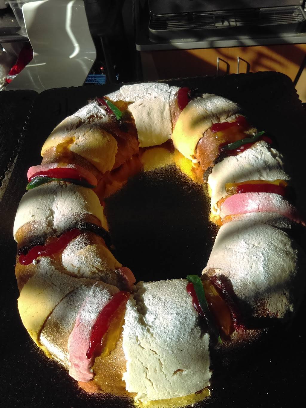 El Fandango Restaurant | restaurant | 4233 W Century Blvd, Inglewood, CA 90304, USA | 3106805514 OR +1 310-680-5514