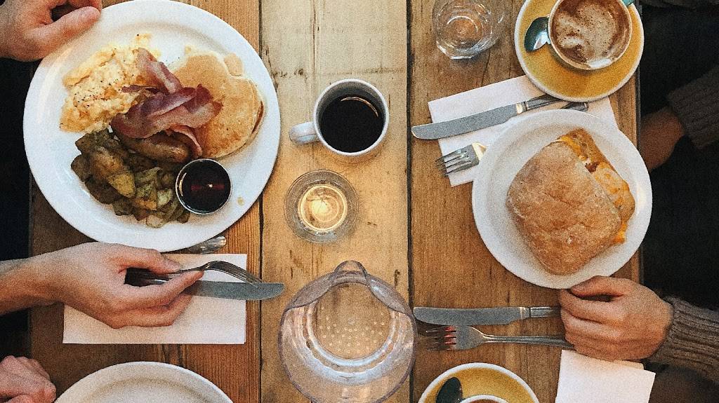 Karens escuadorian restaurant | restaurant | 1204 E Main St, Bridgeport, CT 06606, USA | 4754491333 OR +1 475-449-1333