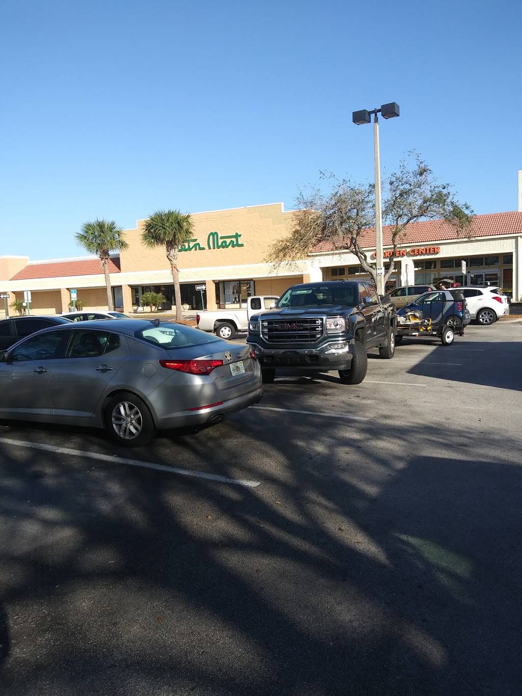 South Beach Regional | shopping mall | 3740-4194 3rd St S, Jacksonville Beach, FL 32250, USA | 9045987000 OR +1 904-598-7000