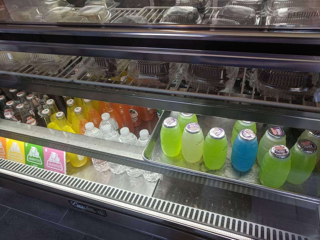 El Senor De Los Tamales | restaurant | 262 Franklin Ave, Hartford, CT 06114, USA | 8609049628 OR +1 860-904-9628