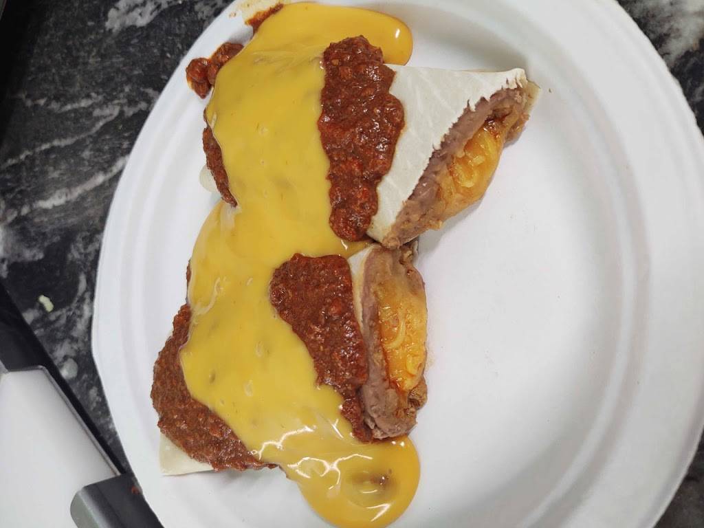 El-Dee Plus | restaurant | 203 West Ave S, Lyons, KS 67554, USA | 6205092205 OR +1 620-509-2205