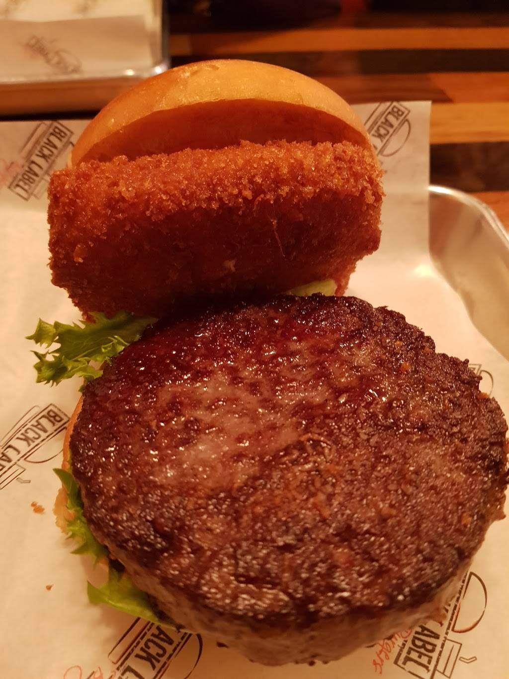 Black Label Burgers | restaurant | 683 Old Country Rd, Westbury, NY 11590, USA | 5163336059 OR +1 516-333-6059