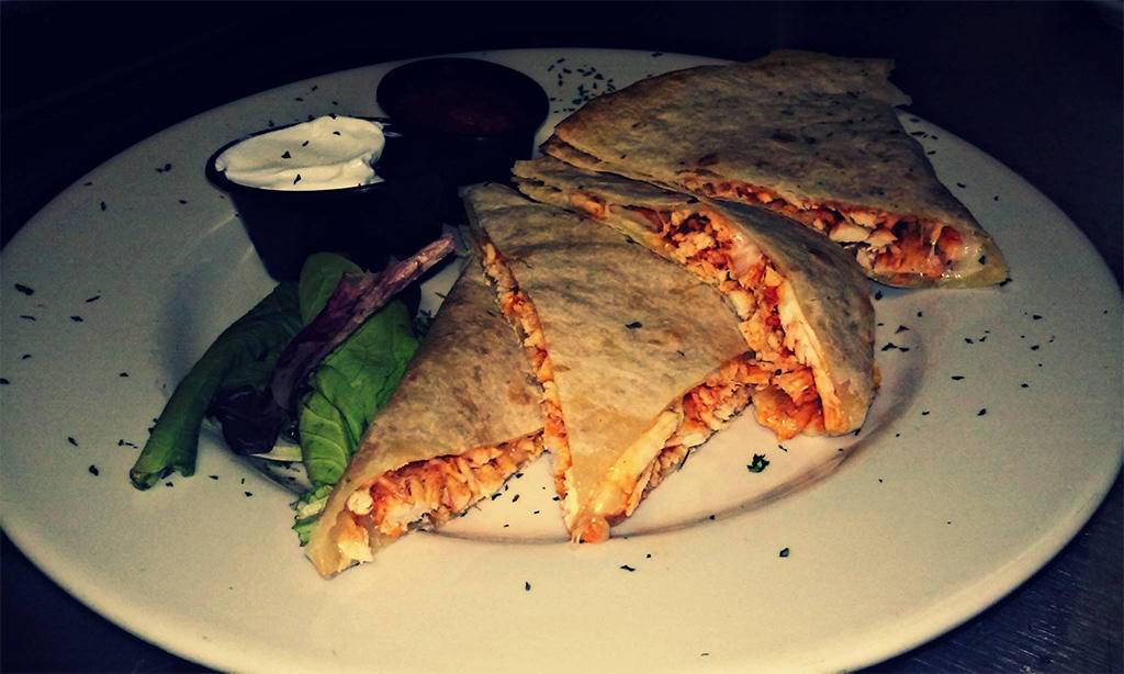 The Bar | restaurant | 266 Dartmouth St, New Bedford, MA 02740, USA | 7749927588 OR +1 774-992-7588