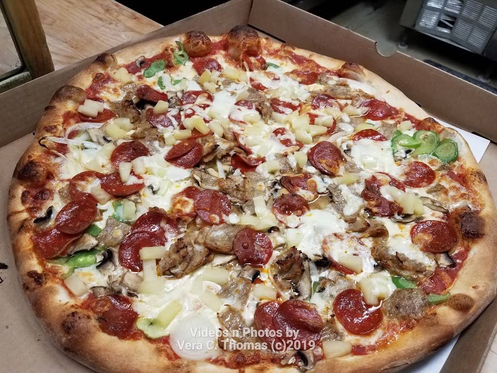 Tinas Pizza Cafe & Restaurant | restaurant | 69 Brookside Ave #205, Chester, NY 10918, USA | 8454694357 OR +1 845-469-4357