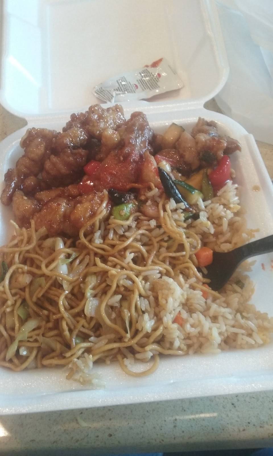 Panda Express | restaurant | 1115 S Mission Rd, Fallbrook, CA 92028, USA | 7604518723 OR +1 760-451-8723