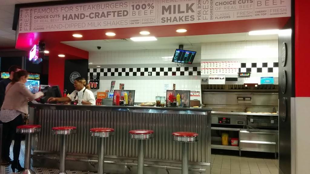 Steak n Shake | restaurant | 80 Homer M Adams Pkwy, Alton, IL 62002, USA | 6182080571 OR +1 618-208-0571