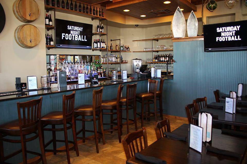 The Reel Seafood & Grill | restaurant | 1683 West State Highway 46 #235, New Braunfels, TX 78132, USA | 8302146103 OR +1 830-214-6103