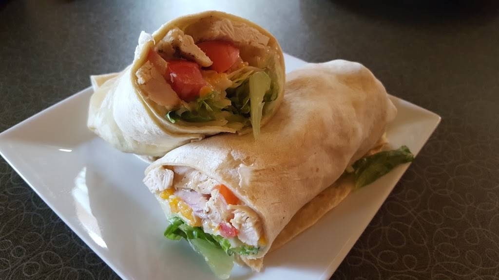 Vinces Restaurant & Pizzeria | restaurant | 619 4th Ave, Monroe, WI 53566, USA | 6083283222 OR +1 608-328-3222