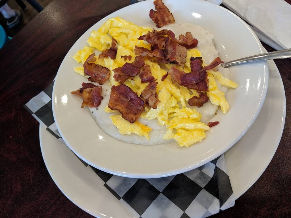 Davenport Diner | restaurant | 40230 US-27, Davenport, FL 33837, USA | 8633532649 OR +1 863-353-2649