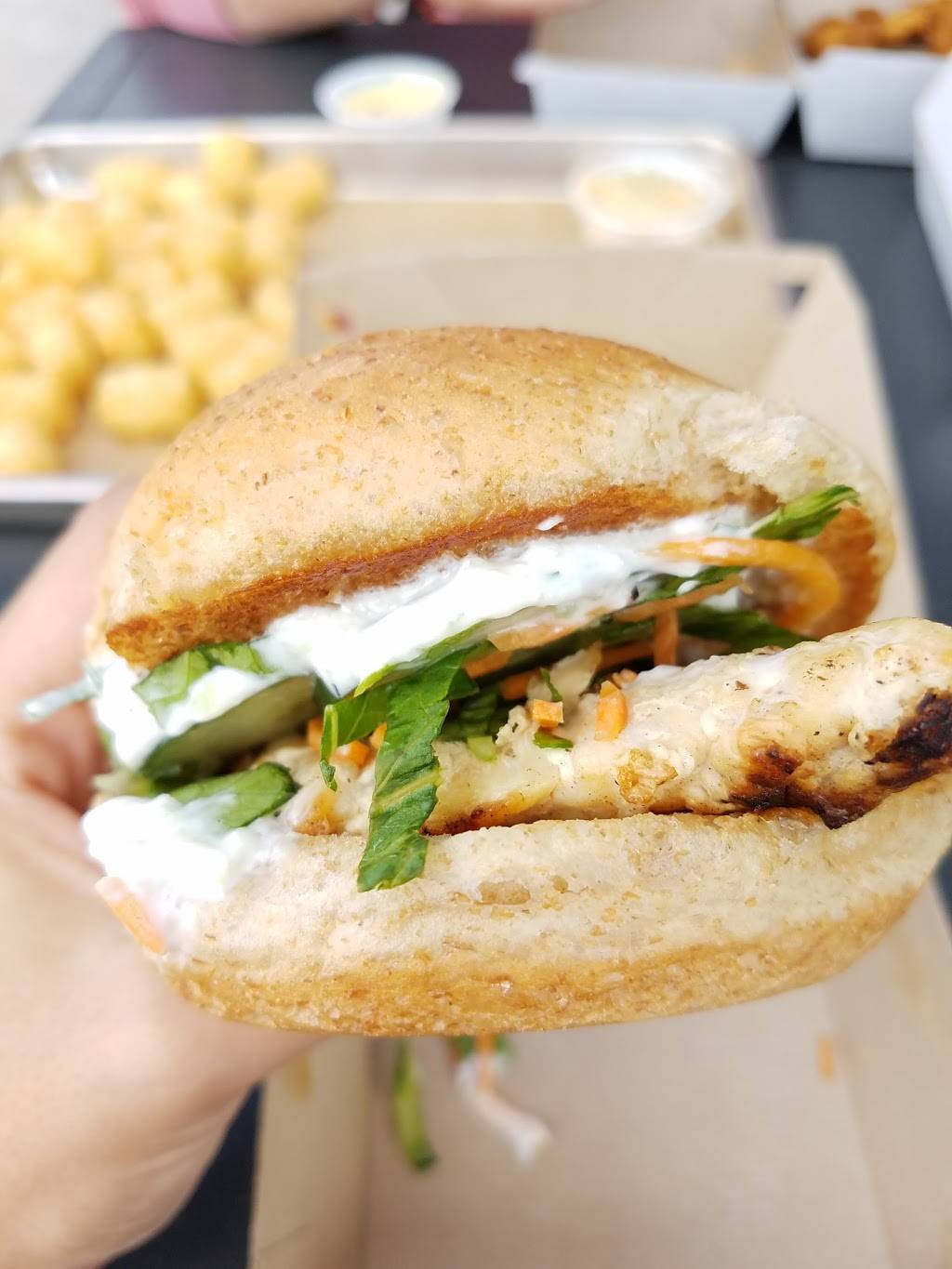 Flyrite Chicken Sandwiches | restaurant | 2129 E 7th St, Austin, TX 78702, USA | 5122848014 OR +1 512-284-8014