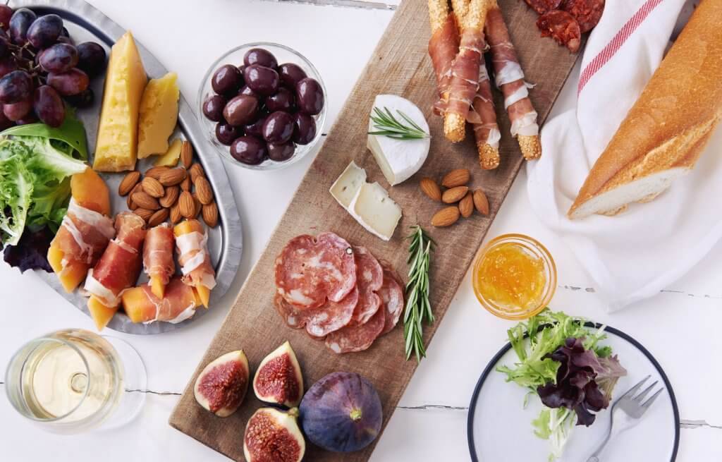 Creekside Cork & Brew | restaurant | 7915 Fairplay Rd, Somerset, CA 95684, USA | 5305030044 OR +1 530-503-0044