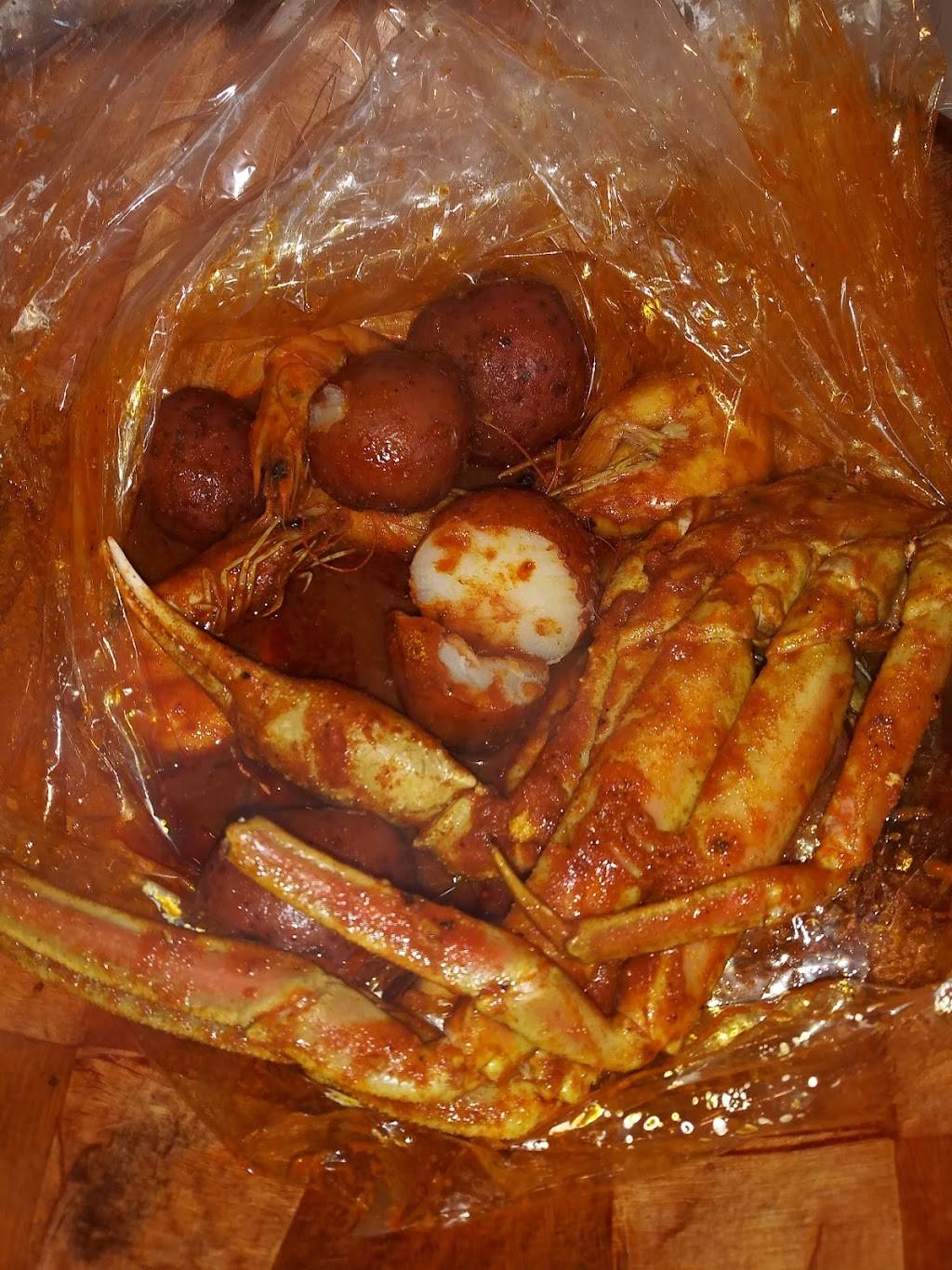 Js Crab N Wing | restaurant | 1109 E Pleasant Run Rd, DeSoto, TX 75115, USA | 4693996280 OR +1 469-399-6280