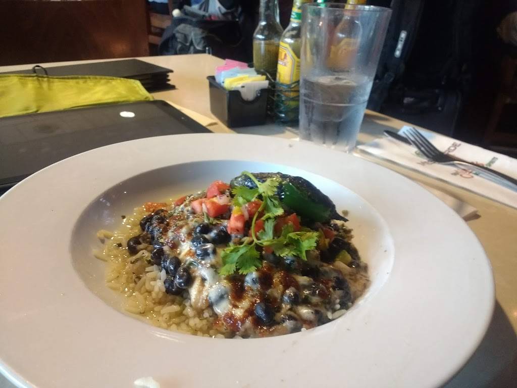 Denver International Airport B&C Concourse | restaurant | Arrivals – Terminal W, Denver, CO 80249, USA | 3033422000 OR +1 303-342-2000