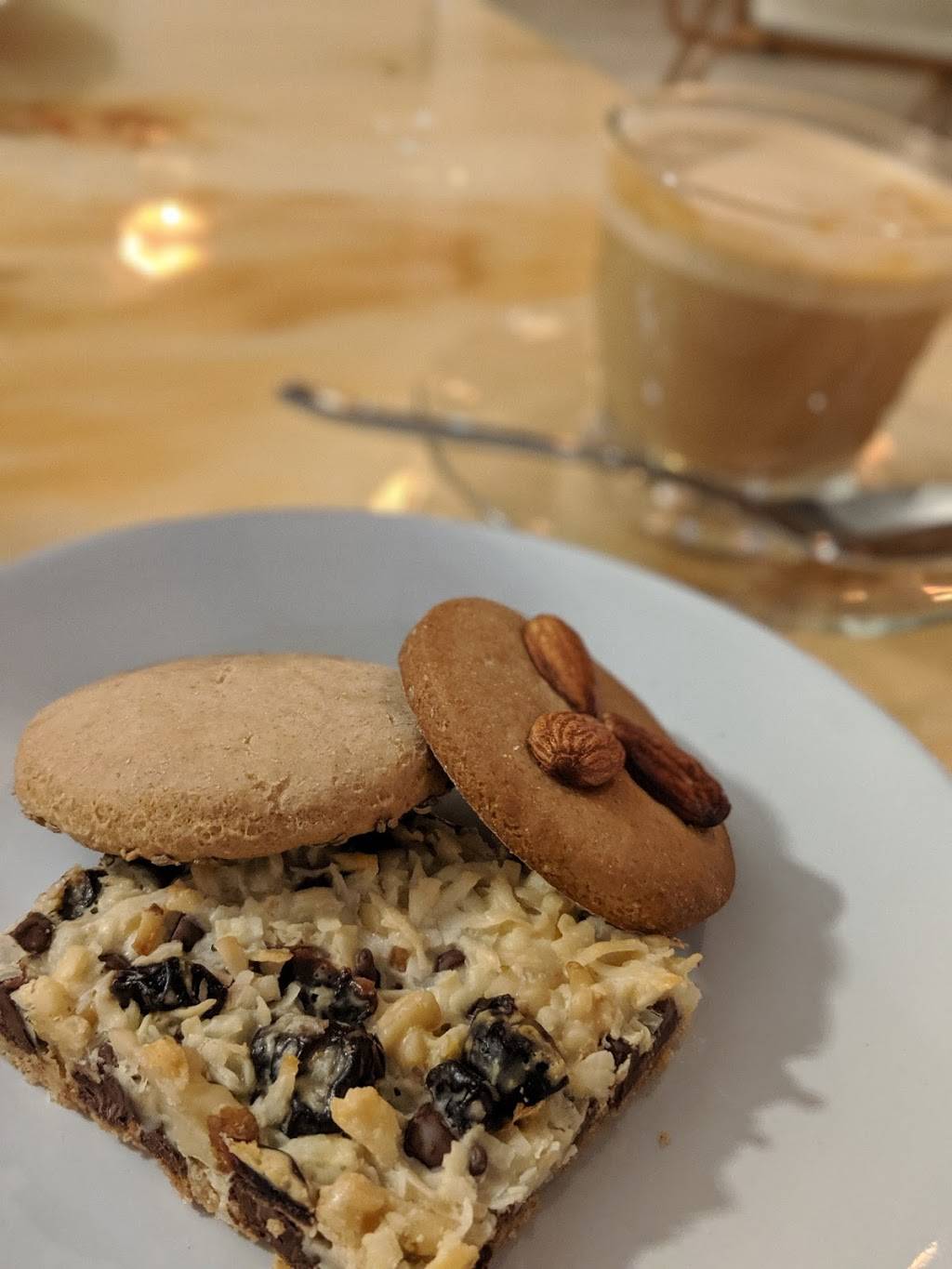 MI Table | restaurant | 213 Center Ave, Bay City, MI 48708, USA | 9895451230 OR +1 989-545-1230