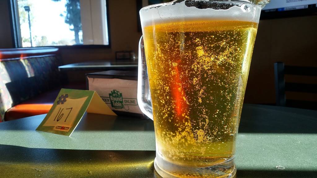 Round Table Pizza | meal delivery | 12881 Mountain Ave, Chino, CA 91710, USA | 9095919984 OR +1 909-591-9984