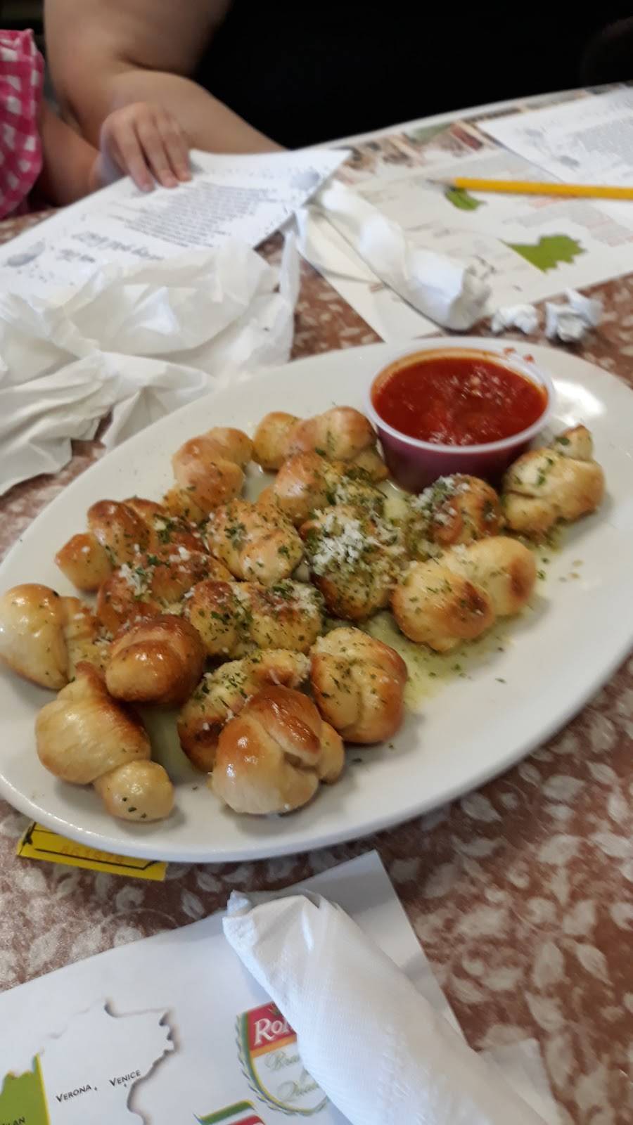 Annas Italian Pizza | restaurant | 2845 N Armistead Ave # H, Hampton, VA 23666, USA | 7577661068 OR +1 757-766-1068