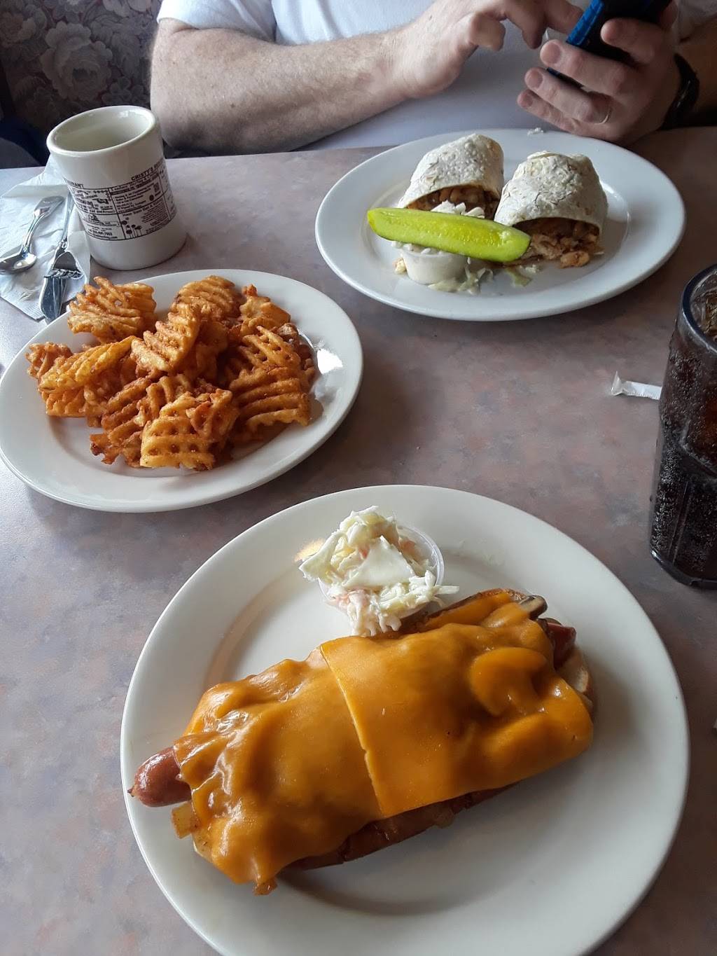 Cristys Restaurant | restaurant | 545 Winsted Rd, Torrington, CT 06790, USA | 8604967330 OR +1 860-496-7330