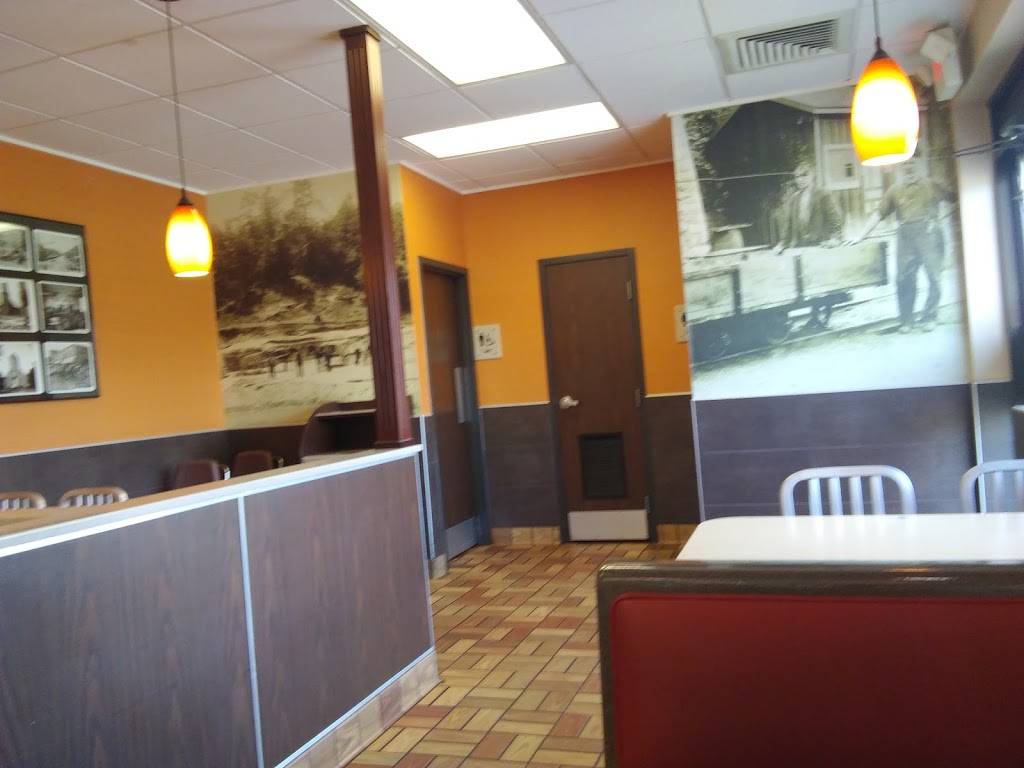 McDonalds | cafe | 200 S Western Ave, Waupaca, WI 54981, USA | 7152588500 OR +1 715-258-8500
