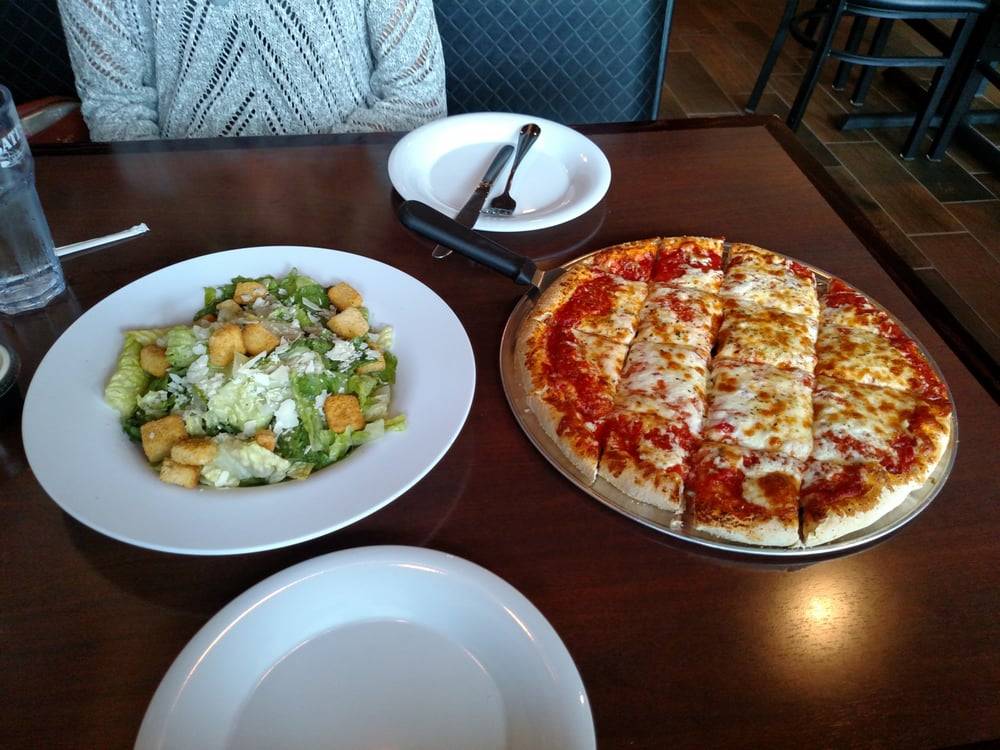 Rosatis Pizza | restaurant | 818 Neapolitan Way, Naples, FL 34103, USA | 2392638902 OR +1 239-263-8902