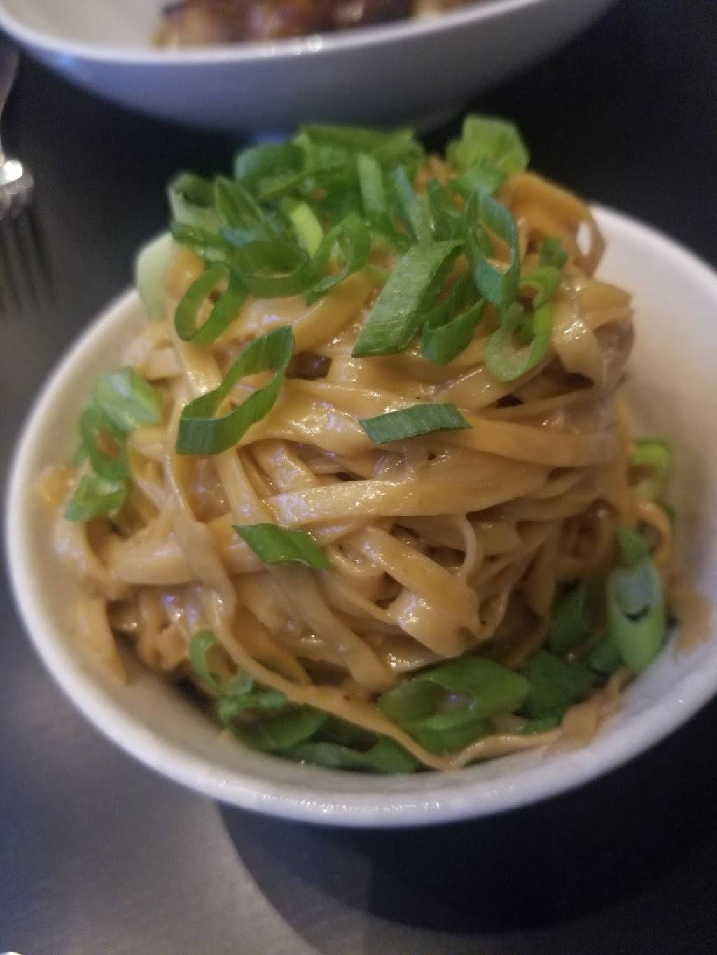 Mot Hai Ba | restaurant | 665 High Market St, Dallas, TX 75219, USA | 4692507293 OR +1 469-250-7293