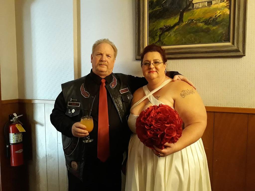 The Shipyard Portside Food and Drink | restaurant | 2305 W Washington St, Stockton, CA 95203, USA | 2098158668 OR +1 209-815-8668