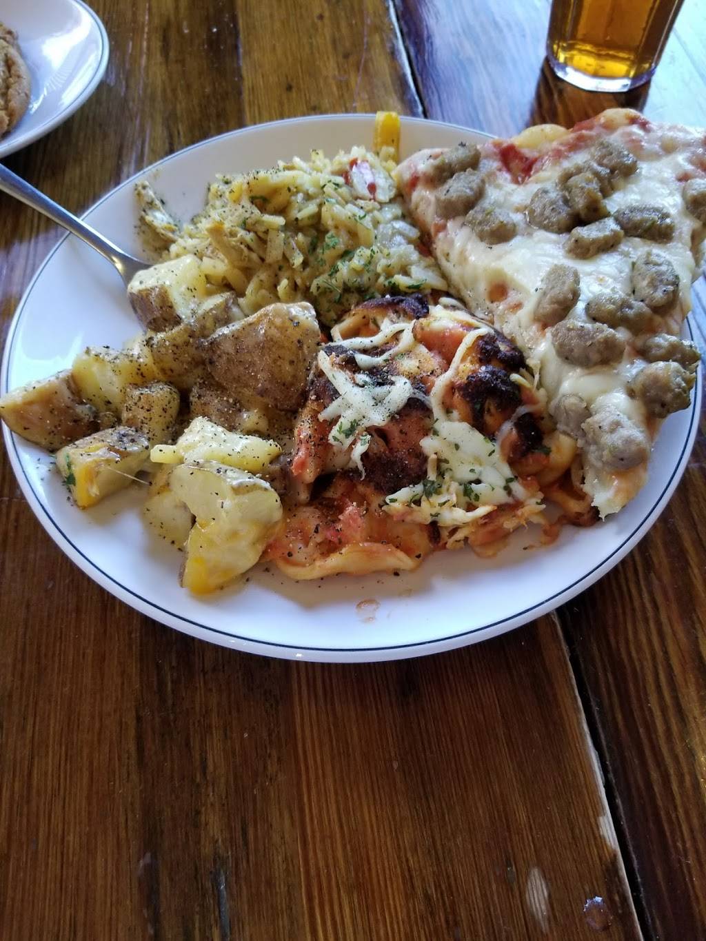 Rankin Den & Dining | restaurant | 21 E 10th St, Columbus, GA 31901, USA | 7065078226 OR +1 706-507-8226