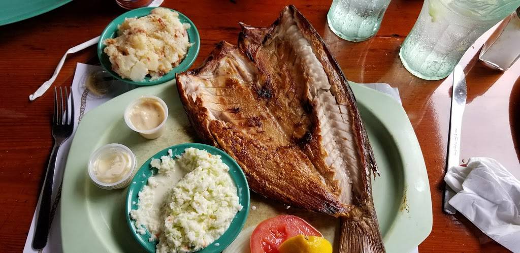 Ted Peters Famous Smoked Fish | restaurant | 1350 Pasadena Ave S, St. Petersburg, FL 33707, USA | 7273817931 OR +1 727-381-7931