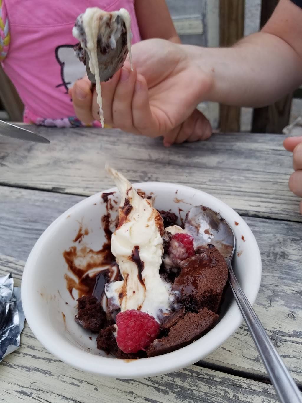 Simple Eats Restaurant | restaurant | 3152 Shore Dr, Virginia Beach, VA 23451, USA | 7579623676 OR +1 757-962-3676