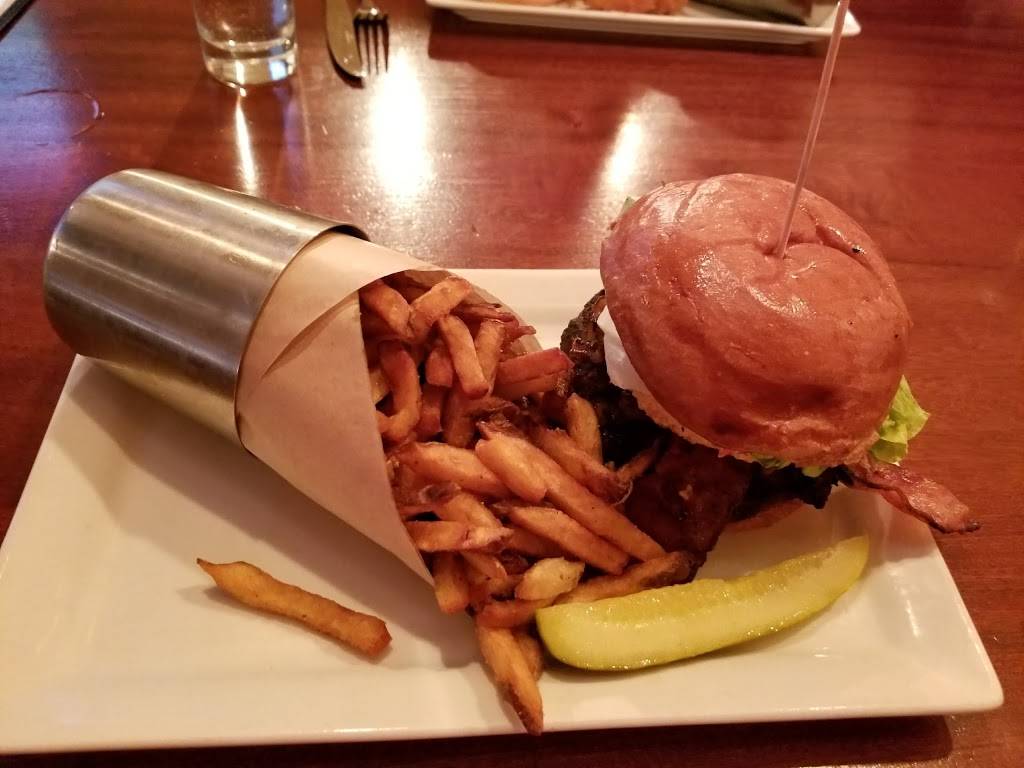 Citizen Burger Bar | restaurant | 3515, 2907 W Cary St, Richmond, VA 23221, USA | 8043582914 OR +1 804-358-2914