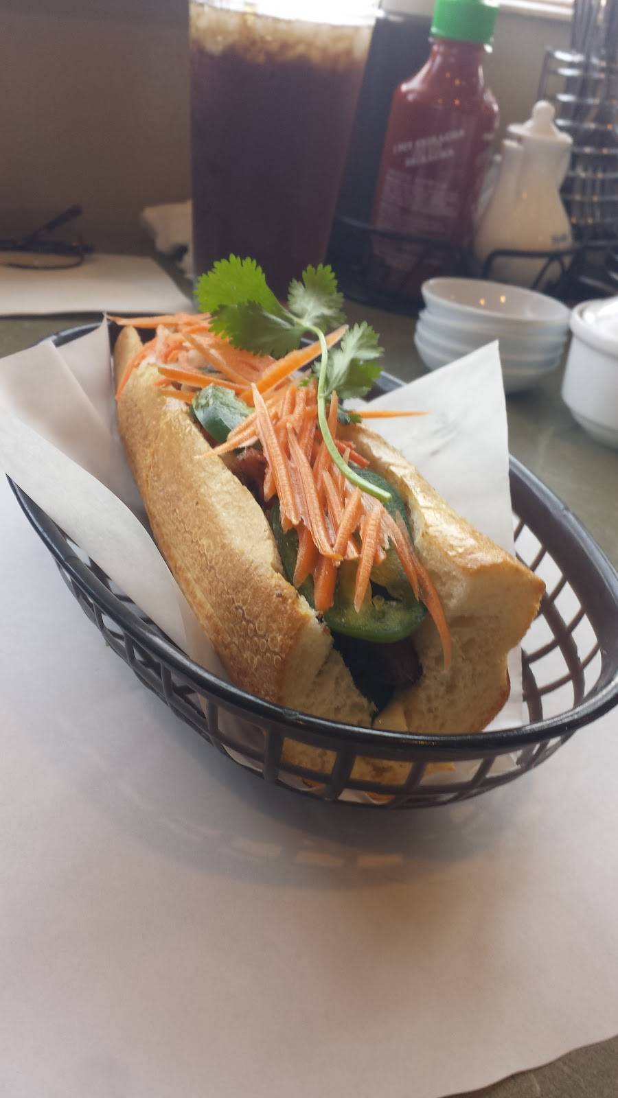 Pho Asian Grill | restaurant | 2110 N Tustin Ave, Santa Ana, CA 92705, USA | 7145691174 OR +1 714-569-1174