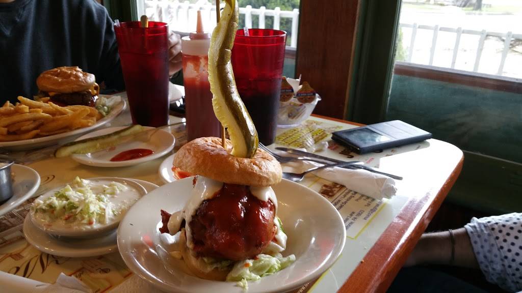 Mountain Valley Diner | restaurant | 1850 S Eagle Valley Rd, Julian, PA 16844, USA | 8143531221 OR +1 814-353-1221