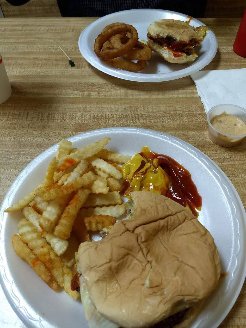 El Paso Chili Company | restaurant | 539 East Blvd N, Montgomery, AL 36109, USA | 3342440118 OR +1 334-244-0118