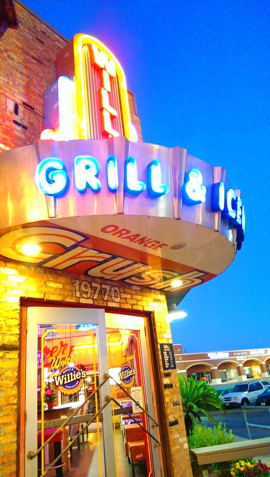 Willies Grill & Icehouse | restaurant | 19770 TX-249, Houston, TX 77070, USA | 2814776300 OR +1 281-477-6300